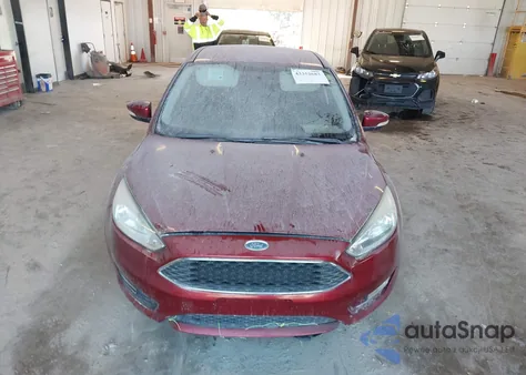 2015 Ford Focus Se z USA, uszkodzony, nr VIN 1FADP3F27FL287017